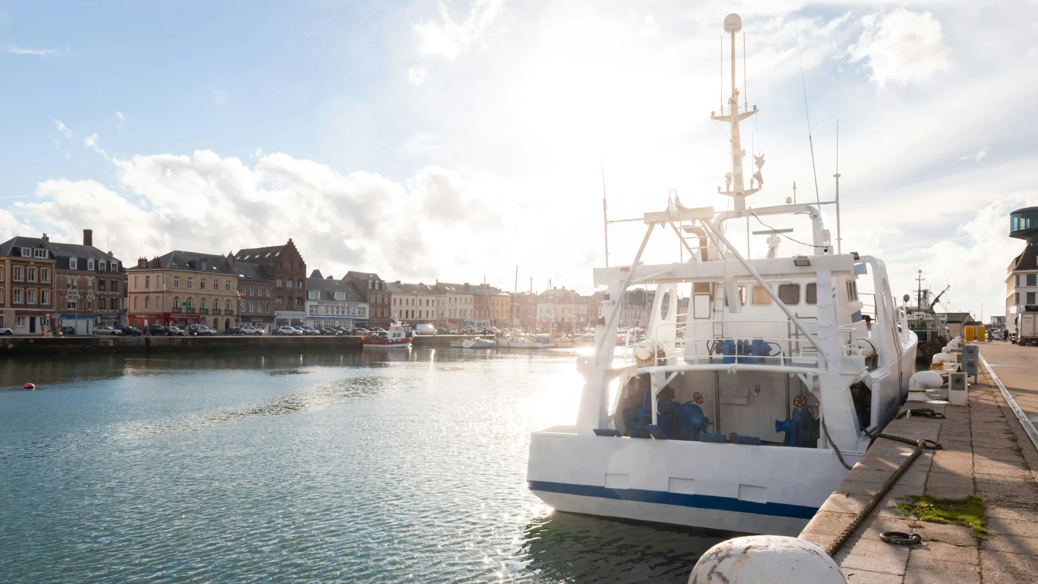 Fécamp en Normandie – vue sur les falaises et le littoral attractif pour un investissement locatif